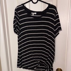 Nine Britton White and Gray Relaxed Short Sleeve Tee
